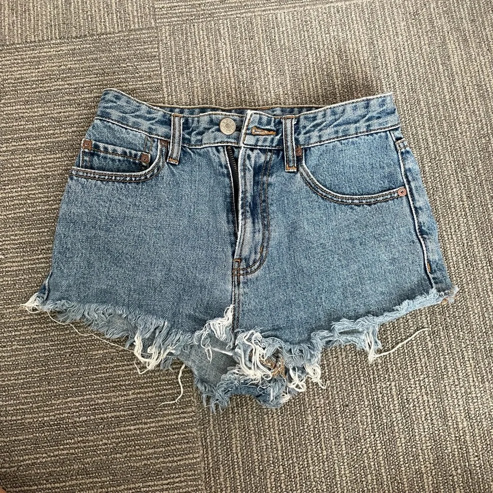 urban outfitters BDG cheeky shorts - Picture 2 of 6
